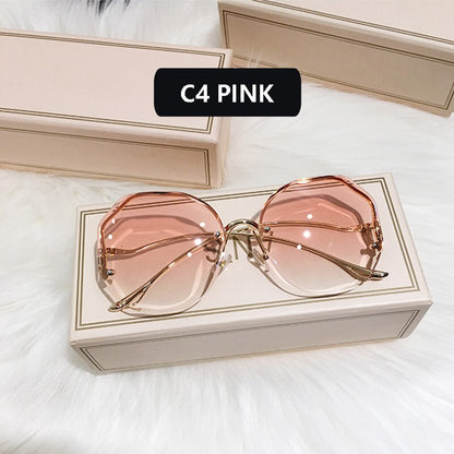 TRENDY OVERSIZED SQUARE SUNGLASSES