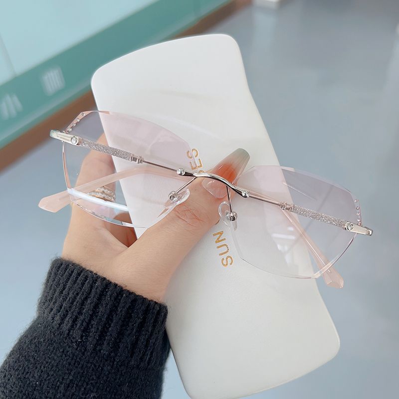 WOMEN'S ULTRA-LIGHT FASHION FRAMELESS ANTI-BLUE LIGHT READING GLASSES