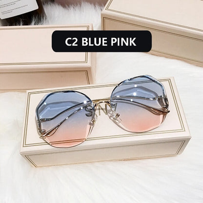 TRENDY OVERSIZED SQUARE SUNGLASSES